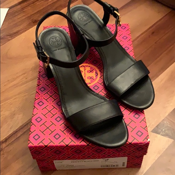 tory burch laurel sandal